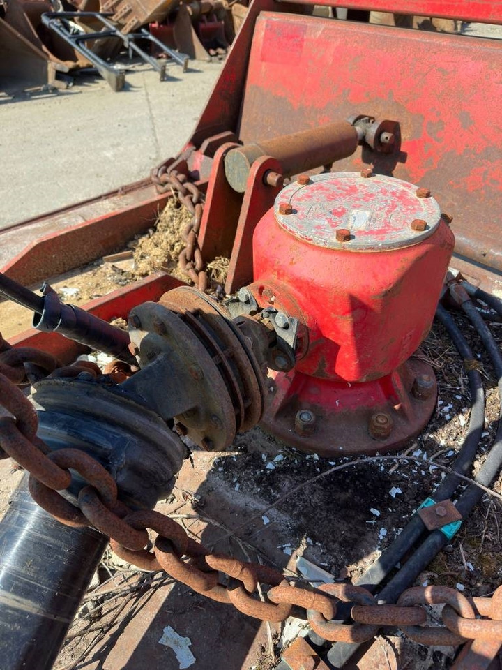 Grenier Franco SD2000 - Erdészeti mulcsozó: 5 kép. Grenier Franco SD2000 - Erdészeti mulcsozó: 5 kép.