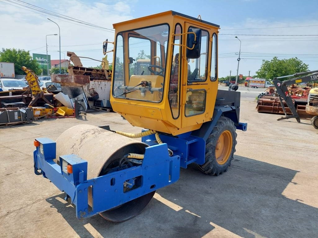Hamm 2210SD - Talajtömörítő: 1 kép. Hamm 2210SD - Talajtömörítő: 1 kép.
