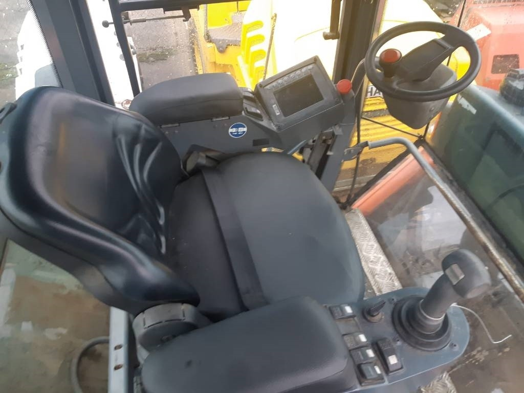 Hamm HD40 - Úthenger: 5 kép. Hamm HD40 - Úthenger: 5 kép.