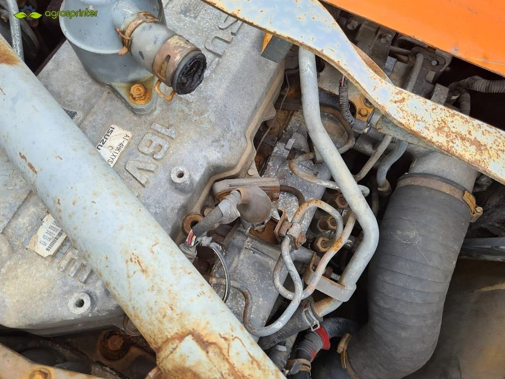 Hitachi ZX 210 H - Lánctalpas kotró: 5 kép. Hitachi ZX 210 H - Lánctalpas kotró: 5 kép.