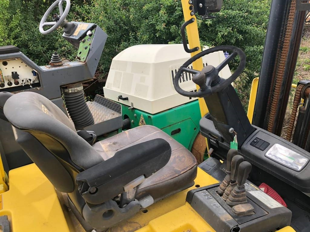 Hyster E 2.50 XM - Elektromos targonca: 3 kép. Hyster E 2.50 XM - Elektromos targonca: 3 kép.