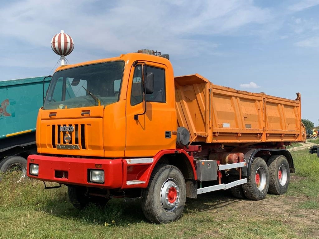 Iveco Astra HD 9 64.34 - Billenőplatós teherautó: 1 kép. Iveco Astra HD 9 64.34 - Billenőplatós teherautó: 1 kép.