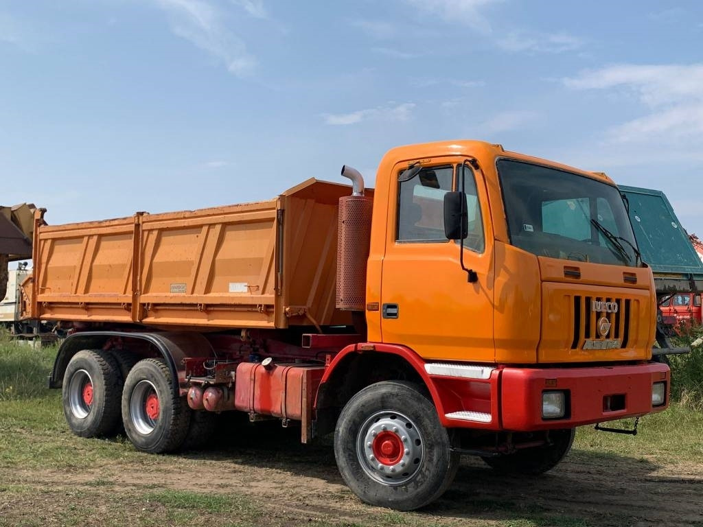 Iveco Astra HD 9 64.34 - Billenőplatós teherautó: 4 kép. Iveco Astra HD 9 64.34 - Billenőplatós teherautó: 4 kép.