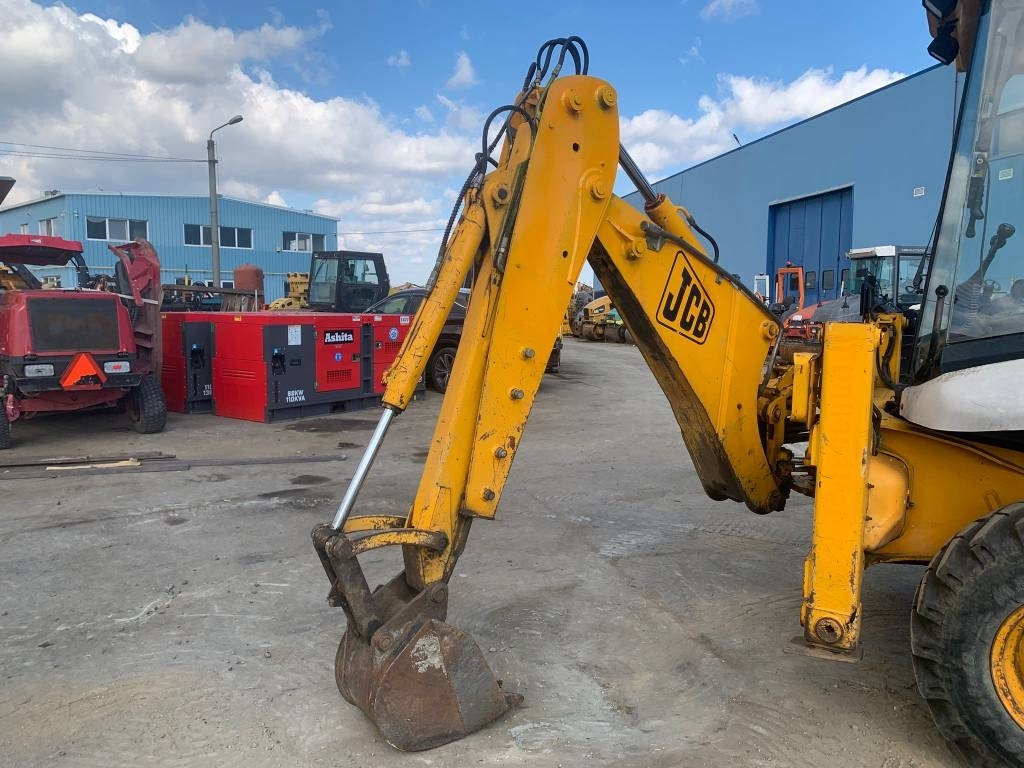 JCB 2 CX - Kotrórakodó: 5 kép. JCB 2 CX - Kotrórakodó: 5 kép.