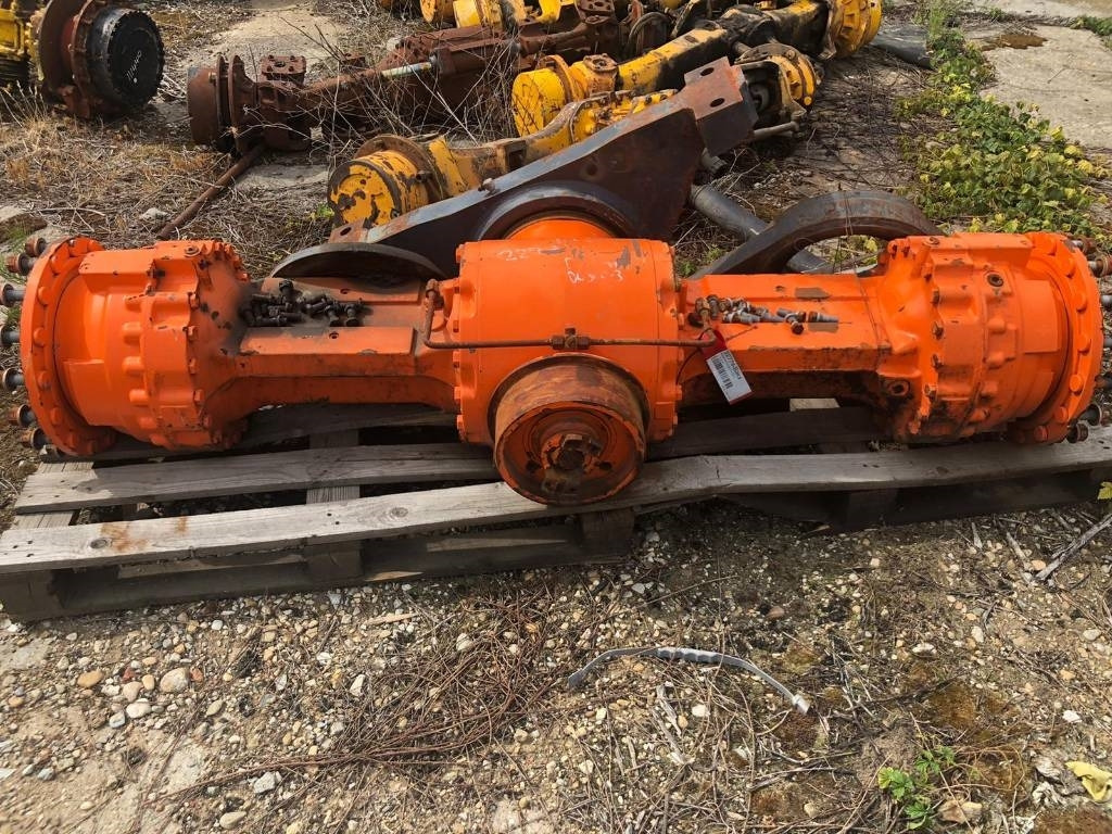 JCB 3 CX PARTS - Tengely és alkatrészek - Építőipari gépek: 1 kép. JCB 3 CX PARTS - Tengely és alkatrészek - Építőipari gépek: 1 kép.