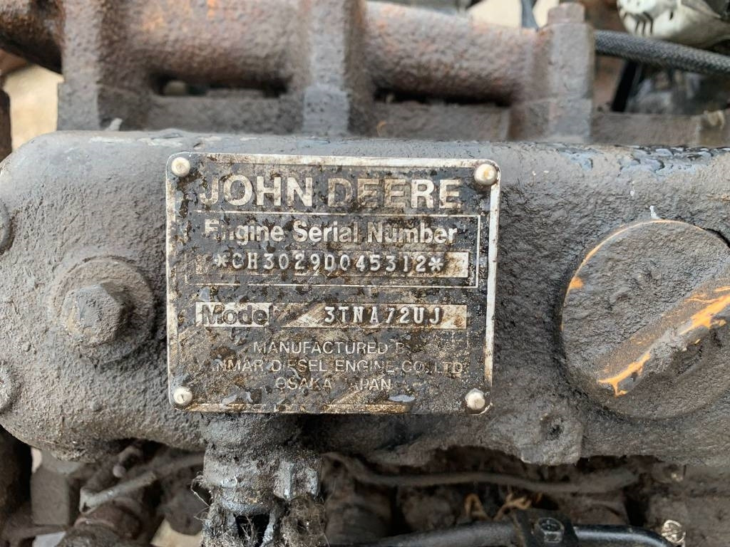 John Deere 3TNA72UJ ENGINE  - Motor - Építőipari gépek: 2 kép. John Deere 3TNA72UJ ENGINE  - Motor - Építőipari gépek: 2 kép.