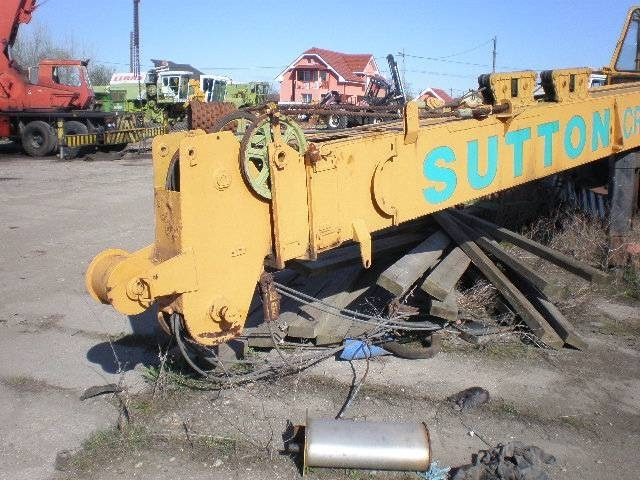 Kato 16T - Autódaru: 4 kép. Kato 16T - Autódaru: 4 kép.