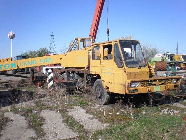 Kato 16T - Autódaru: 1 kép. Kato 16T - Autódaru: 1 kép.