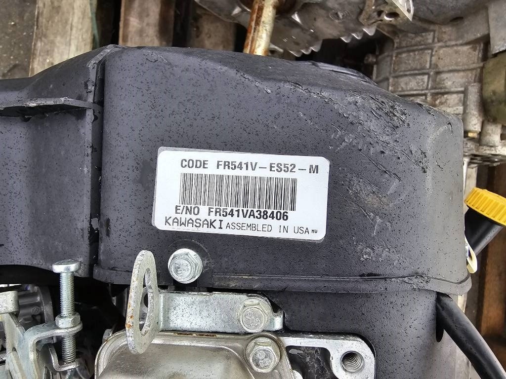 Kawasaki SRB3/P V-0113 ENGINE  - Motor - Építőipari gépek: 5 kép. Kawasaki SRB3/P V-0113 ENGINE  - Motor - Építőipari gépek: 5 kép.