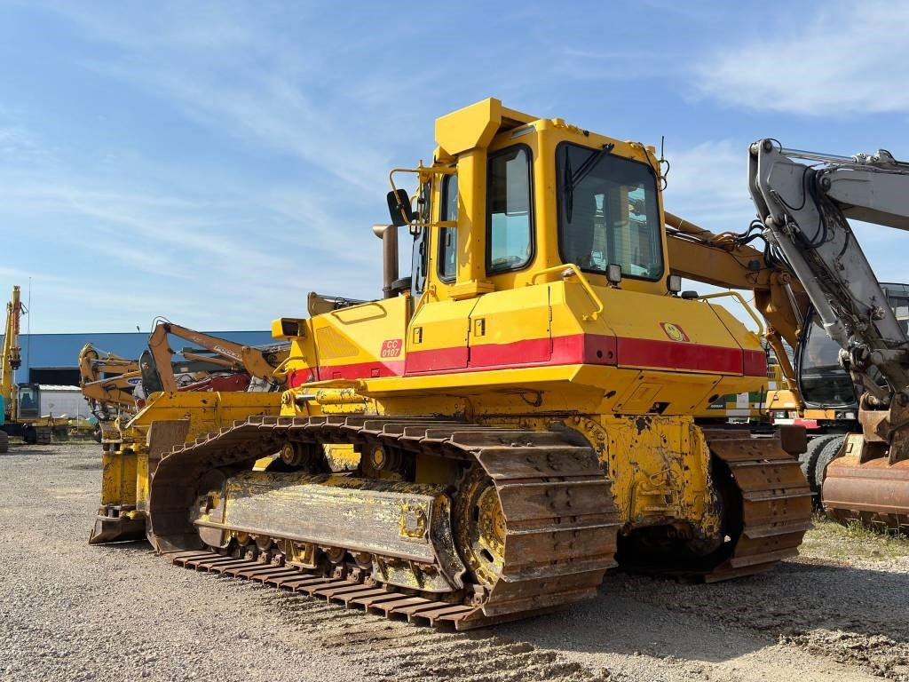 Komatsu D61PX-15EO - Buldózer: 4 kép. Komatsu D61PX-15EO - Buldózer: 4 kép.