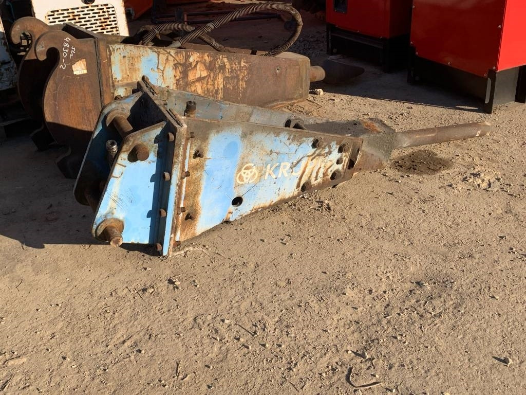 Krupp HM 300 - Hidraulikus törőfej - Építőipari gépek: 2 kép. Krupp HM 300 - Hidraulikus törőfej - Építőipari gépek: 2 kép.