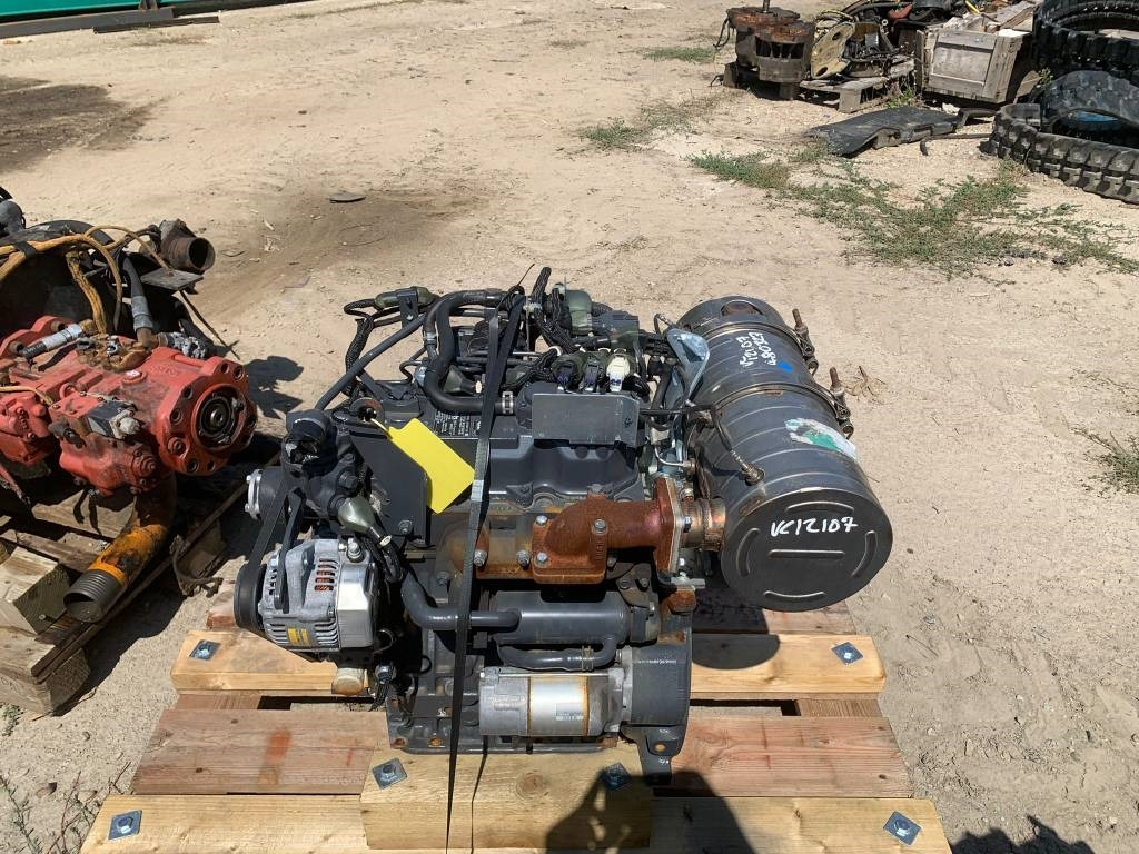 Kubota D 1803 NEW ENGINE  - Motor - Építőipari gépek: 1 kép. Kubota D 1803 NEW ENGINE  - Motor - Építőipari gépek: 1 kép.
