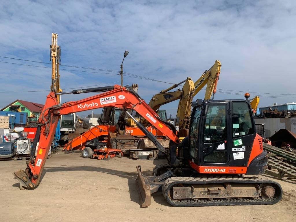 Kubota KX 080-4A - Minikotró: 2 kép. Kubota KX 080-4A - Minikotró: 2 kép.