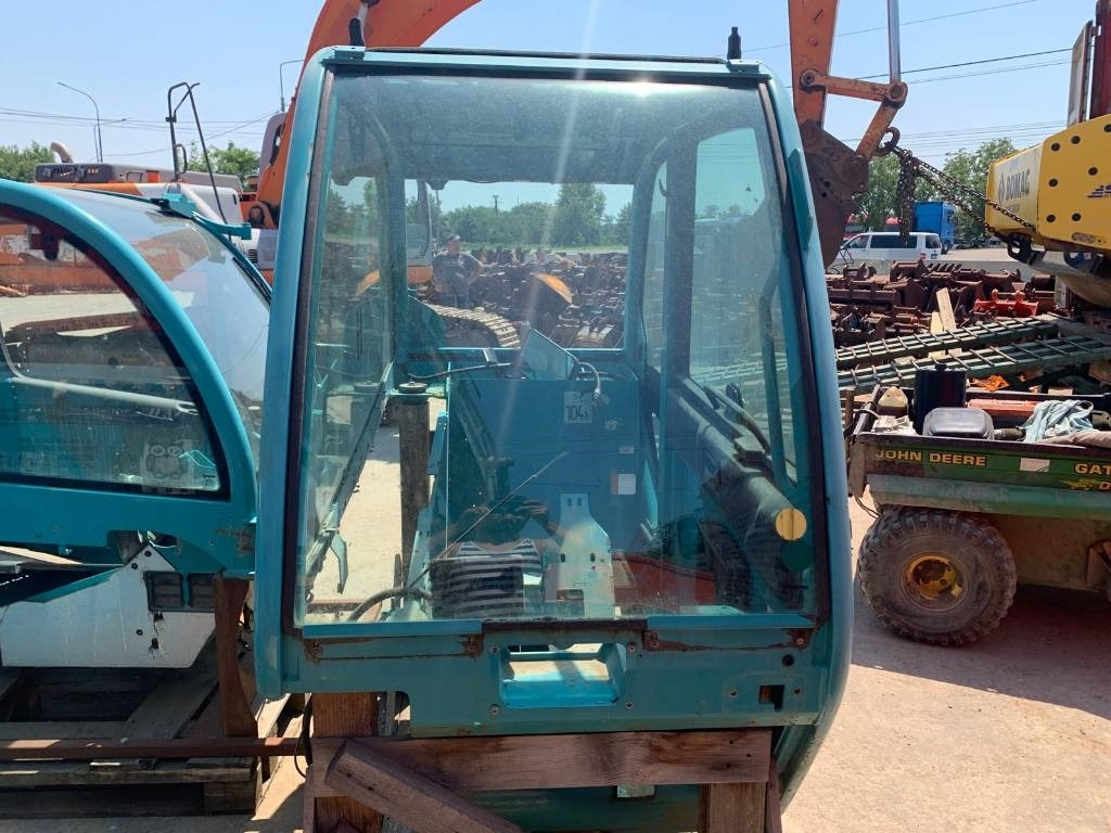 Manitou MT 932 CABIN - Fülke - Mezőgazdasági gépek: 3 kép. Manitou MT 932 CABIN - Fülke - Mezőgazdasági gépek: 3 kép.
