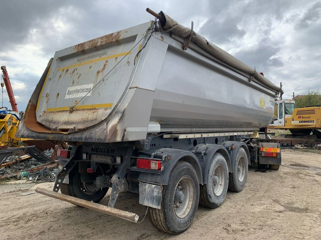 Meiller KISA3 - Pótkocsi billenőplatós: 3 kép. Meiller KISA3 - Pótkocsi billenőplatós: 3 kép.