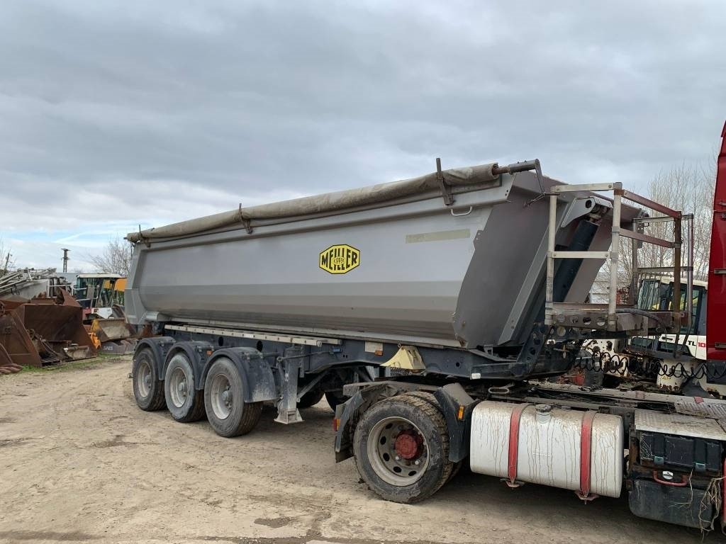 Meiller KISA3 - Pótkocsi billenőplatós: 2 kép. Meiller KISA3 - Pótkocsi billenőplatós: 2 kép.