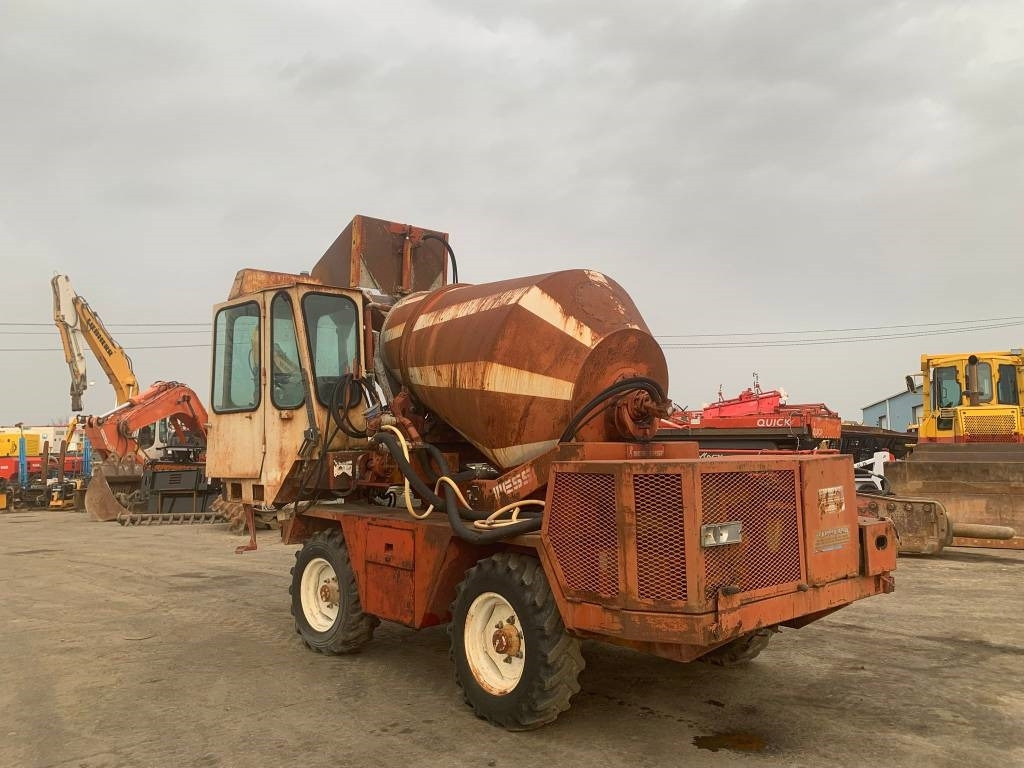 Messersi P2-R4 - Betonmixer: 4 kép. Messersi P2-R4 - Betonmixer: 4 kép.