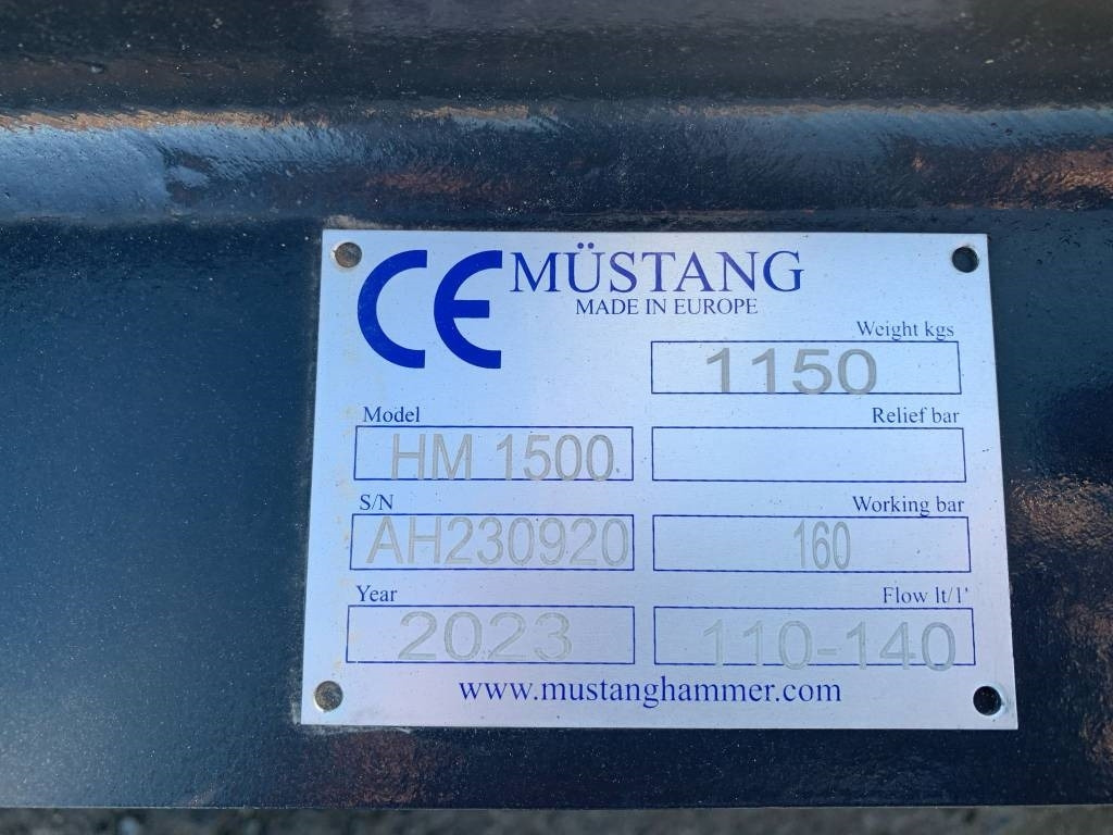 Mustang HM1500  - Hidraulikus törőfej - Építőipari gépek: 3 kép. Mustang HM1500  - Hidraulikus törőfej - Építőipari gépek: 3 kép.