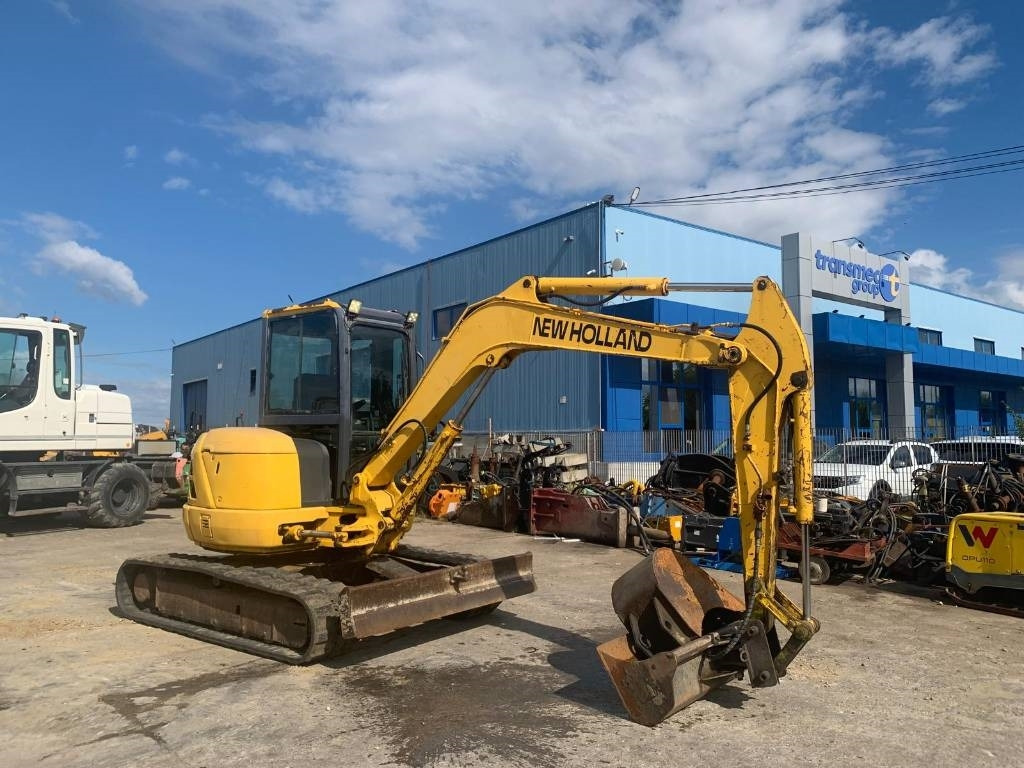 New Holland EH 45 - Minikotró: 2 kép. New Holland EH 45 - Minikotró: 2 kép.