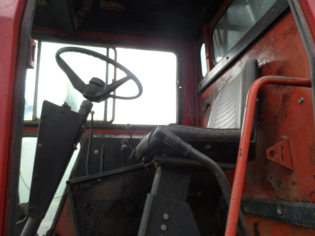 New Idea 802 - Kombájn: 5 kép. New Idea 802 - Kombájn: 5 kép.