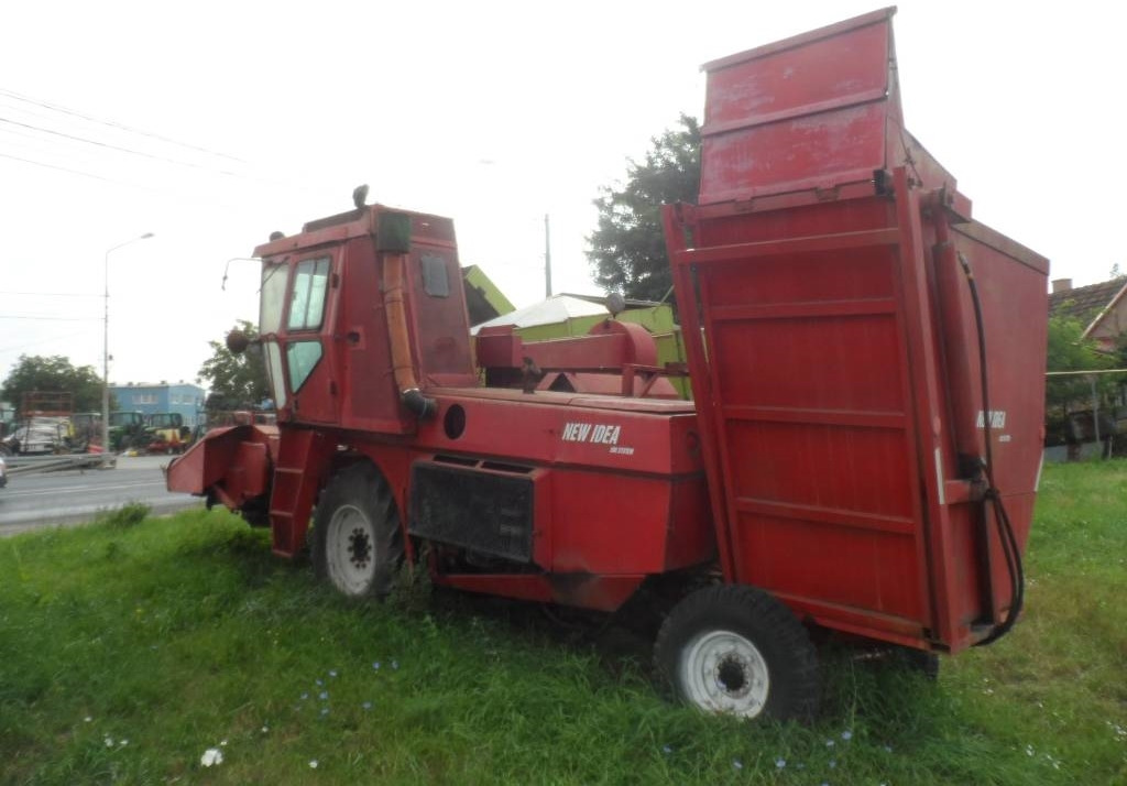 New Idea 802 - Kombájn: 4 kép. New Idea 802 - Kombájn: 4 kép.