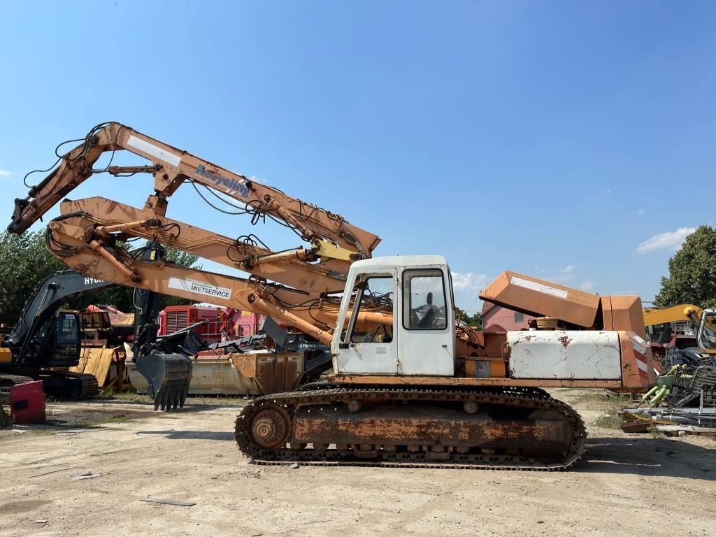 Nobas UB1236 - Bontó kotrógép: 3 kép. Nobas UB1236 - Bontó kotrógép: 3 kép.