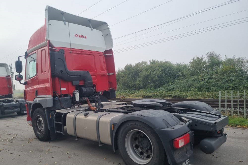 DAF CF 410 - Nyergesvontató: 3 kép. DAF CF 410 - Nyergesvontató: 3 kép.
