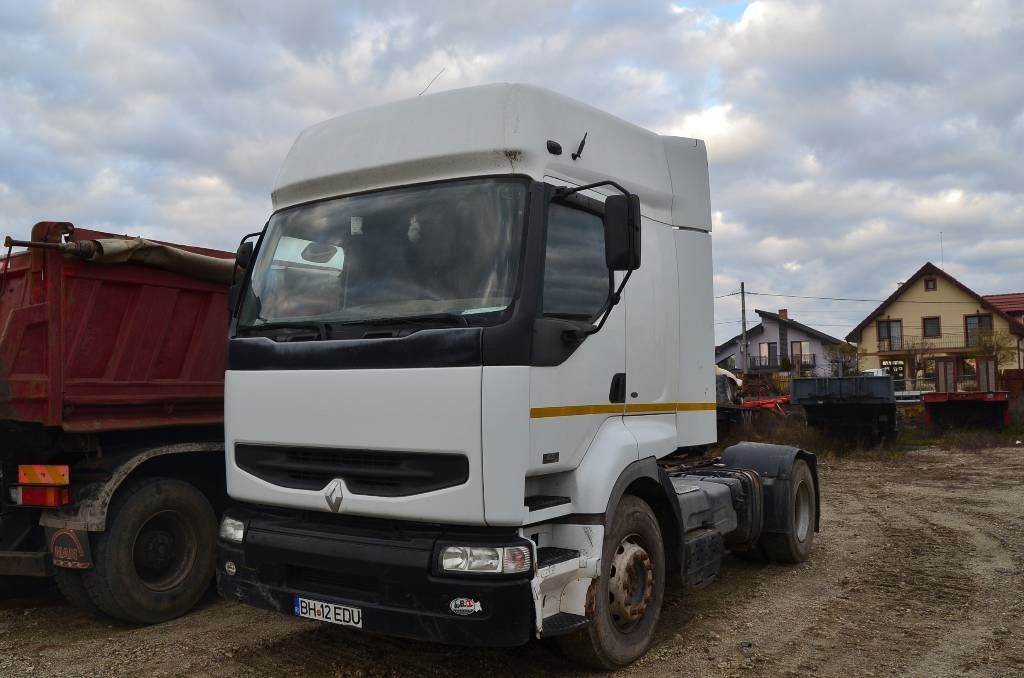 Renault Premium 420 DCI - Nyergesvontató: 1 kép. Renault Premium 420 DCI - Nyergesvontató: 1 kép.