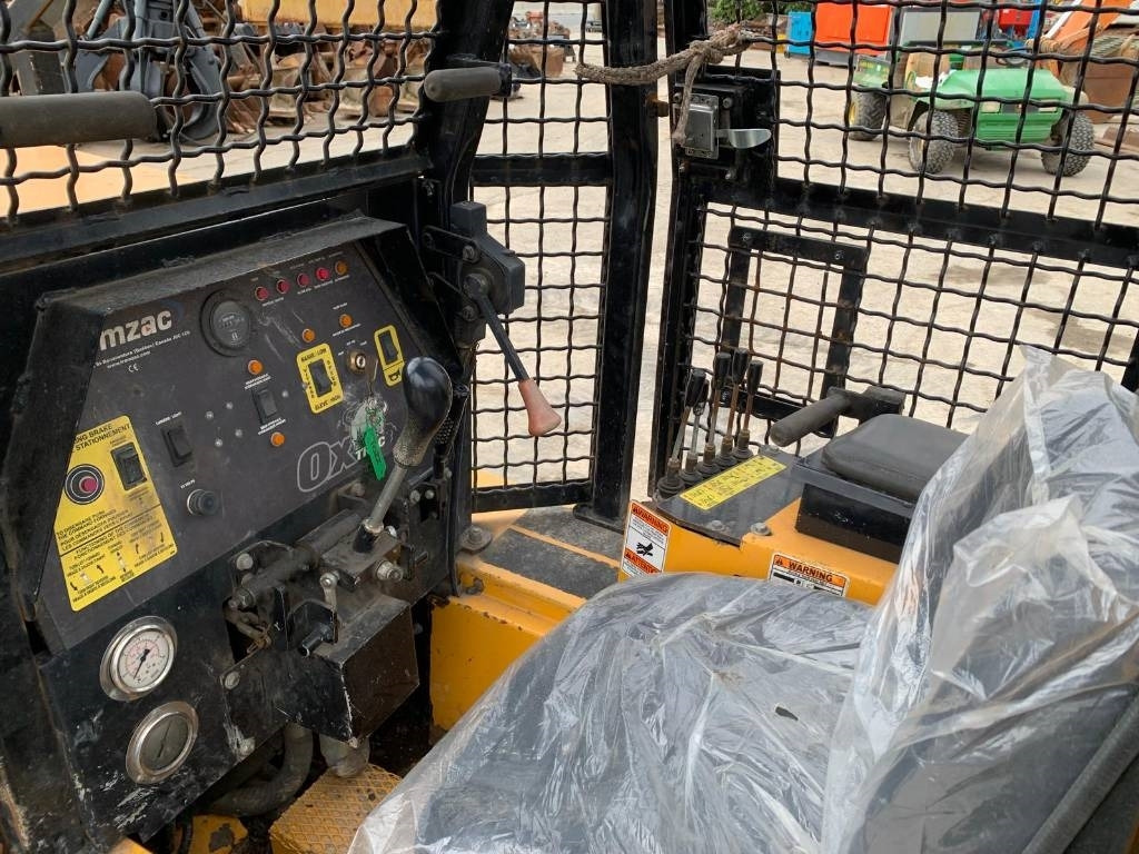 Erdészeti traktor Oxtrac 2001: 10 kép.