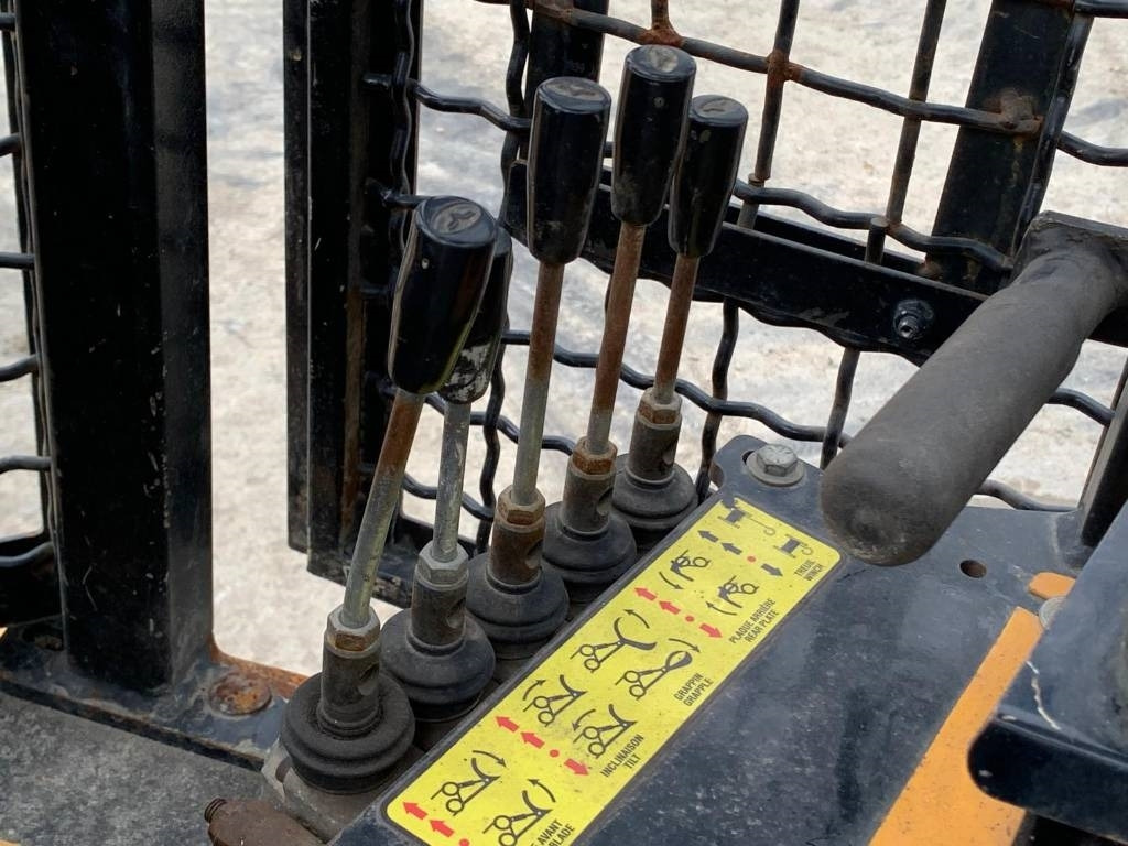 Erdészeti traktor Oxtrac 2001: 12 kép.