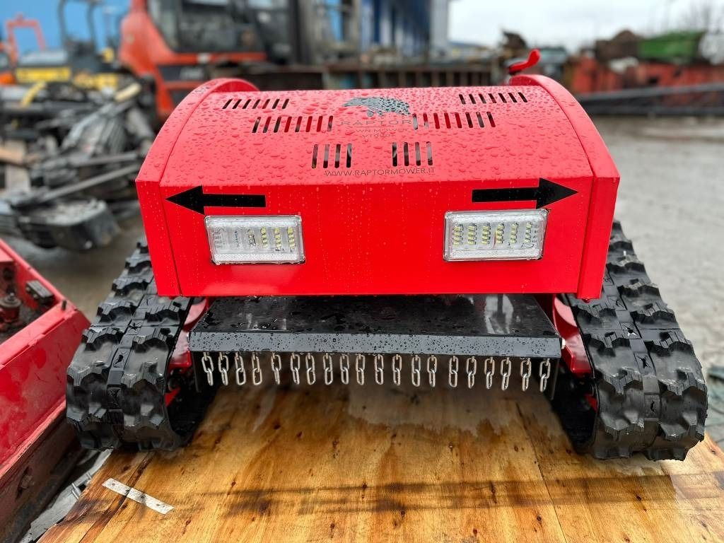 Raptor VT900 - Kerti fűkasza: 1 kép. Raptor VT900 - Kerti fűkasza: 1 kép.