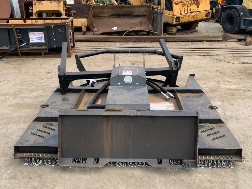 Raytree RHBC72 - Erdészeti mulcsozó: 2 kép. Raytree RHBC72 - Erdészeti mulcsozó: 2 kép.