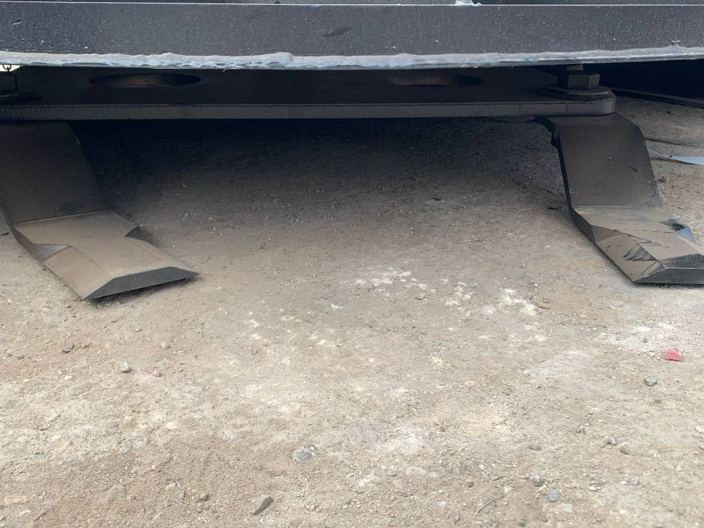 Raytree RHBC72 - Erdészeti mulcsozó: 5 kép. Raytree RHBC72 - Erdészeti mulcsozó: 5 kép.