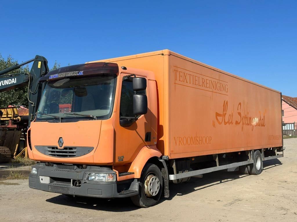 Renault Midlum 220 DCI - Dobozos felépítményű teherautó: 1 kép. Renault Midlum 220 DCI - Dobozos felépítményű teherautó: 1 kép.