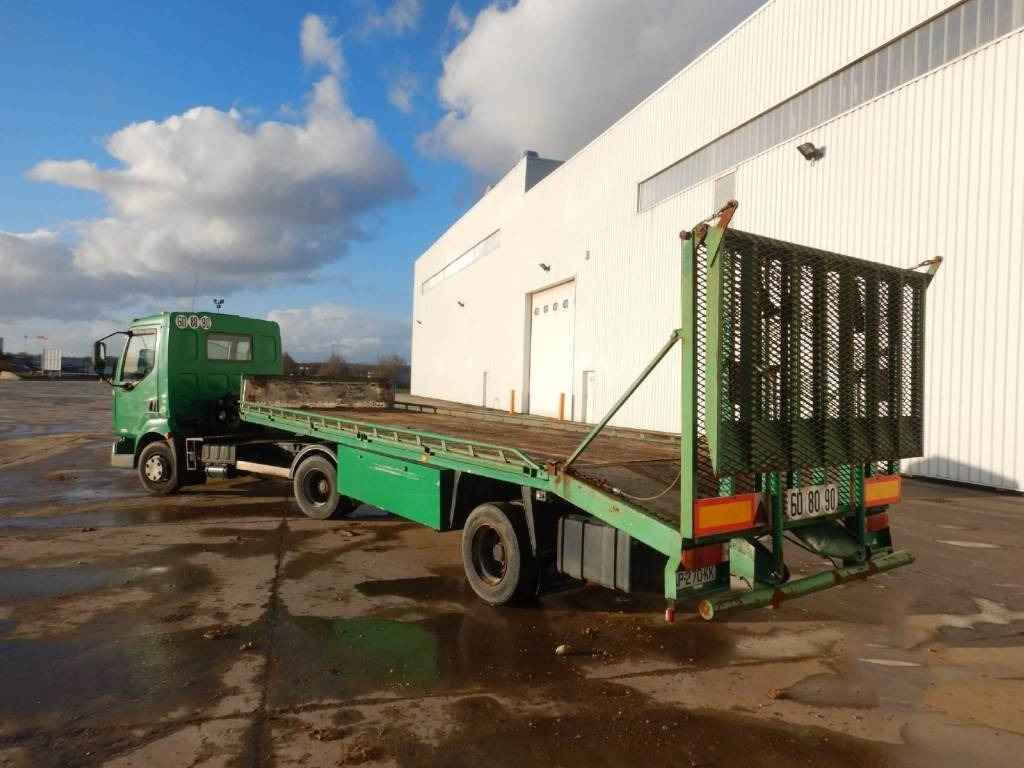 Renault Midlum 220 DCI - Dobozos felépítményű teherautó: 2 kép. Renault Midlum 220 DCI - Dobozos felépítményű teherautó: 2 kép.