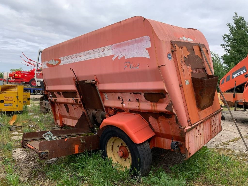 Seko Samurai 500-130 - Etetőkocsi: 1 kép. Seko Samurai 500-130 - Etetőkocsi: 1 kép.