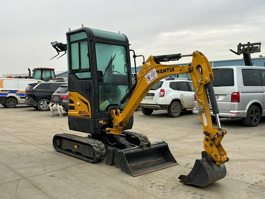 Shantui SE17SR  - Minikotró: 4 kép. Shantui SE17SR  - Minikotró: 4 kép.