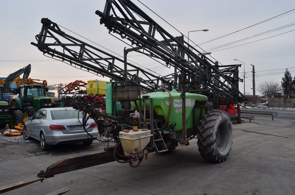 Technoma 2500 - Vontatott permetezők: 1 kép. Technoma 2500 - Vontatott permetezők: 1 kép.