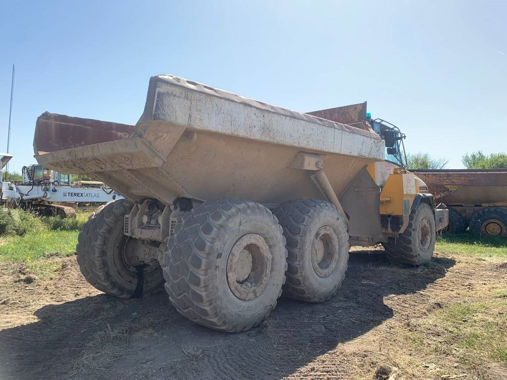 Terex TA 27 - Csuklós dömper: 4 kép. Terex TA 27 - Csuklós dömper: 4 kép.