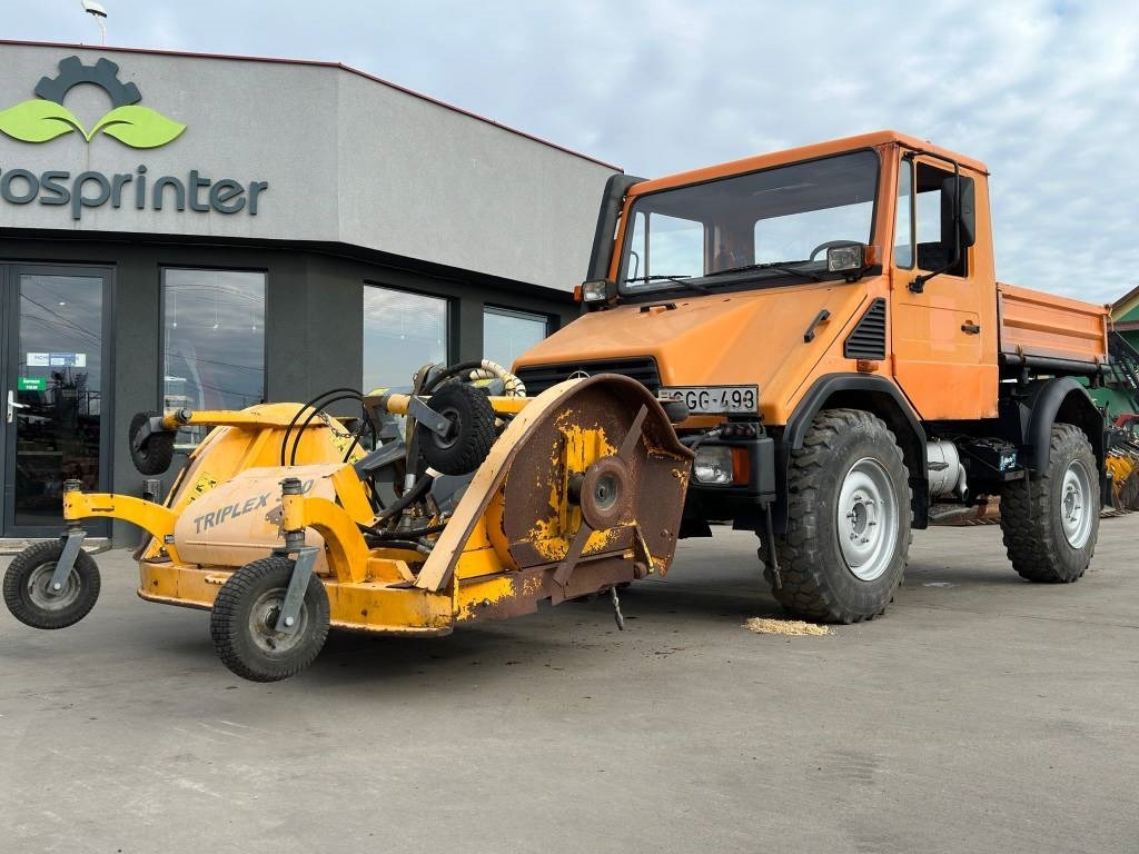 Mercedes-Benz Unimog 408/10 - Többcélú/ Speciális jármű: 1 kép. Mercedes-Benz Unimog 408/10 - Többcélú/ Speciális jármű: 1 kép.