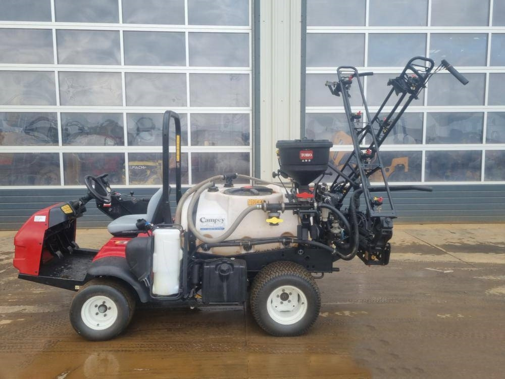 Toro Multi Pro 1750 - Önjáró permetező: 2 kép. Toro Multi Pro 1750 - Önjáró permetező: 2 kép.