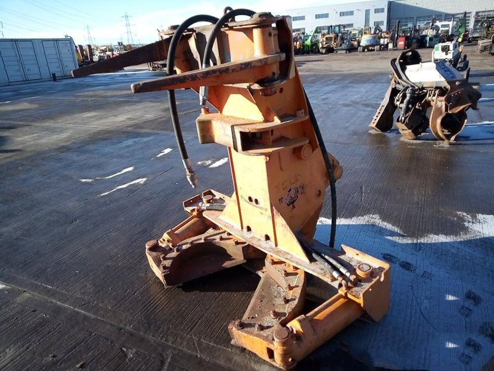 Treeclear Harvester - Erdészeti mulcsozó: 1 kép. Treeclear Harvester - Erdészeti mulcsozó: 1 kép.