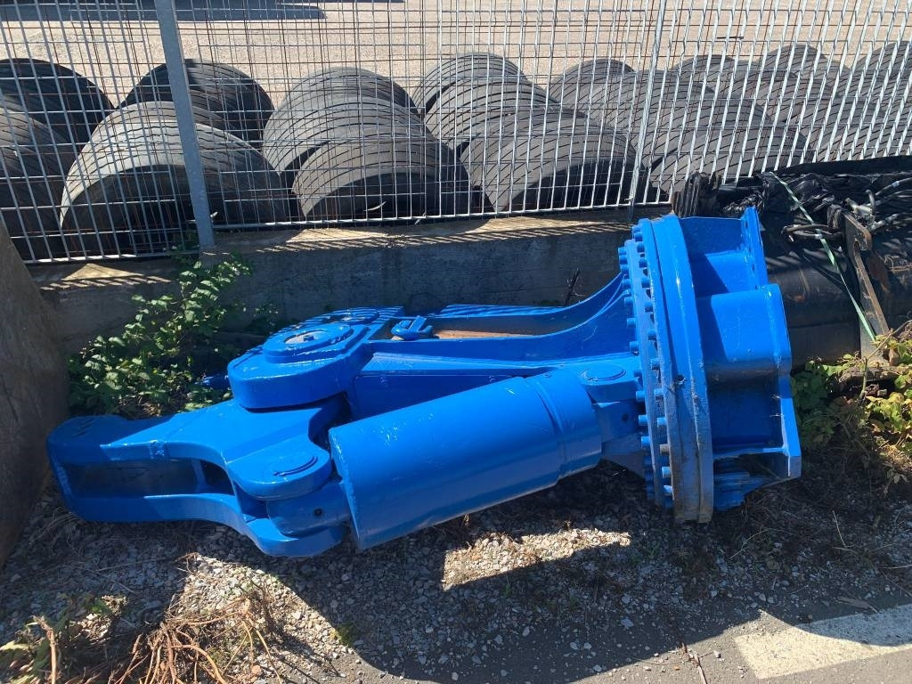 VTN 3 - Talajfúró: 3 kép. VTN 3 - Talajfúró: 3 kép.