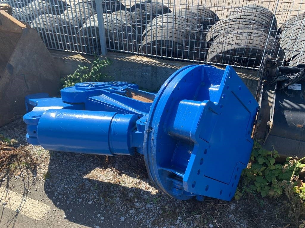 VTN 3 - Talajfúró: 4 kép. VTN 3 - Talajfúró: 4 kép.