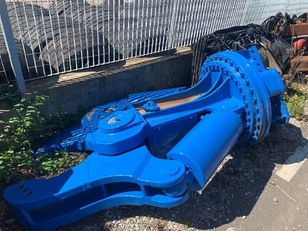 VTN 3 - Talajfúró: 2 kép. VTN 3 - Talajfúró: 2 kép.