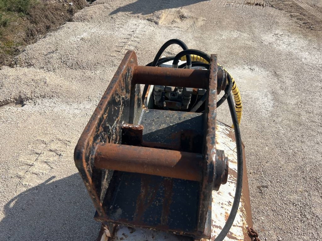 Ventura Tigre - Erdészeti mulcsozó: 4 kép. Ventura Tigre - Erdészeti mulcsozó: 4 kép.