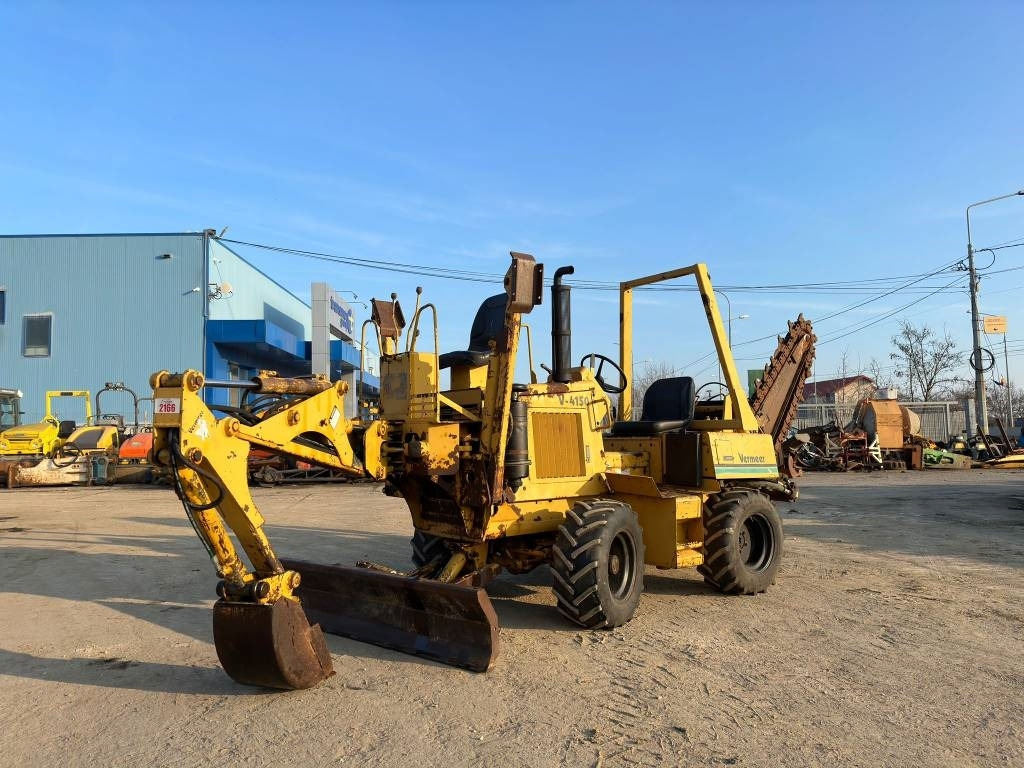 Vermeer V4150A - Árokásó: 1 kép. Vermeer V4150A - Árokásó: 1 kép.