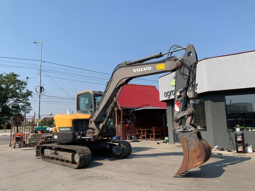 Volvo ECR 88 D - Minikotró: 5 kép. Volvo ECR 88 D - Minikotró: 5 kép.