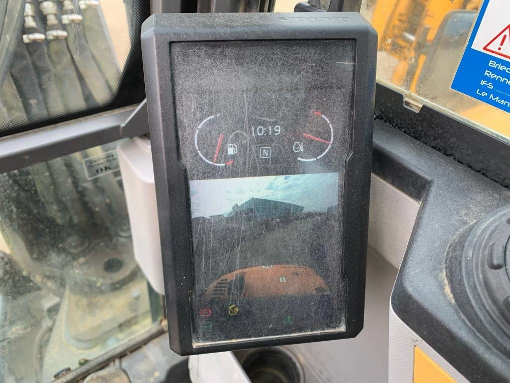 Gumikerekes kotró Volvo EW 60 E: 10 kép.