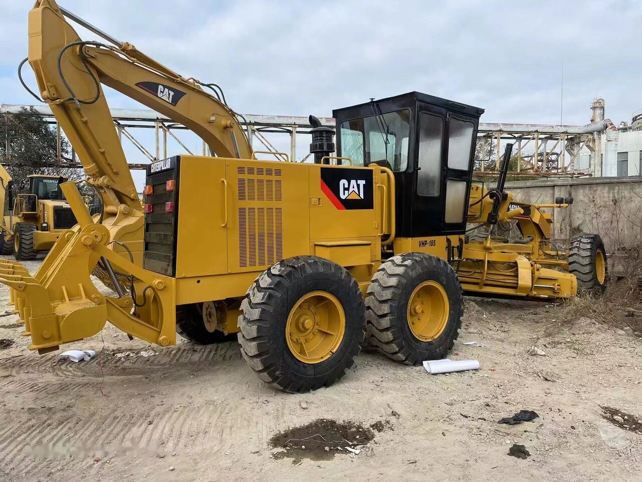 Caterpillar 140H - Gréder: 4 kép. Caterpillar 140H - Gréder: 4 kép.